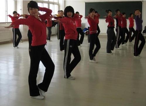 合肥幼师专业学校适合男生吗